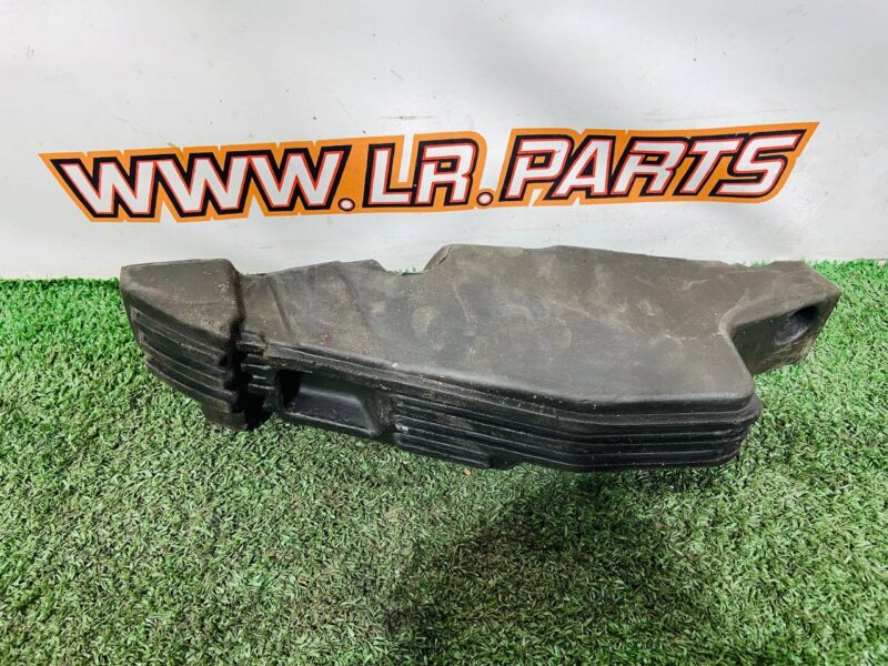 LR170794 Right Rear Bumper Absorber Range Rover Sport L461 (2023-) Used cost 15 € in stock 1 pcs.