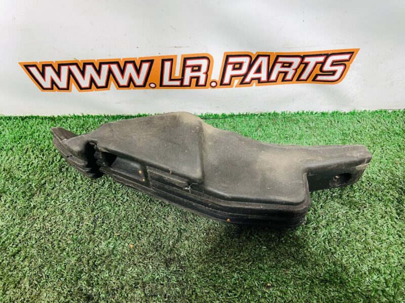 LR170795 Left Rear Bumper Absorber Range Rover Sport L461 (2023-) Used cost 15 € in stock 1 pcs.
