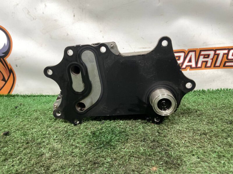 LR172844 Oil Radiator 3.0D Range Rover Sport L461 (2023-) Used cost 300 € in stock 1 pcs.