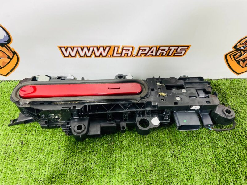 535123465 Exterior front right door handle for Range Rover Sport L461 (2023-) Used cost 260 € in stock 2 pcs.