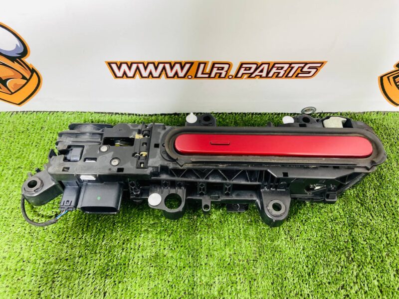 LR174229 Front exterior left door handle for Range Rover Sport L461 (2023-) Used cost 260 € in stock 2 pcs.