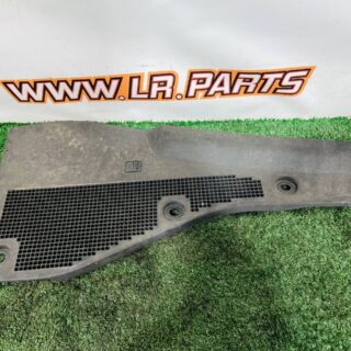 LR174700 Right hood upper panel overlay for Range Rover Sport L461 (2023-) used cost 30 € in stock 2 pcs.