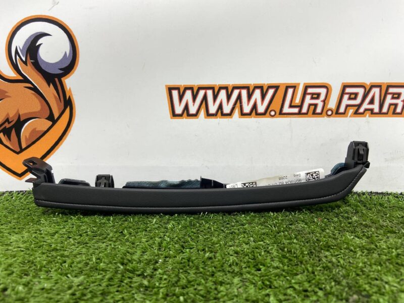 LR175616 Right Instrument Panel Range Rover Sport L461 (2023-) Used cost  € in stock 1 pcs.