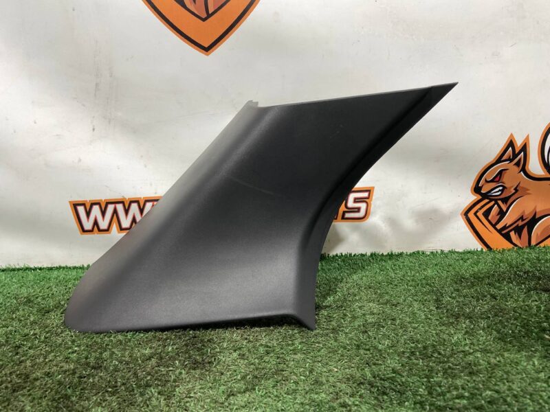 LR177972 Left Rear Pillar Trim Range Rover Sport L461 (2023-) Used cost  € in stock 1 pcs.