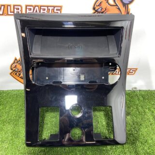 LR178900 Console panel assembly Range Rover Sport L461 (2023-) Used cost  € in stock 1 pcs.