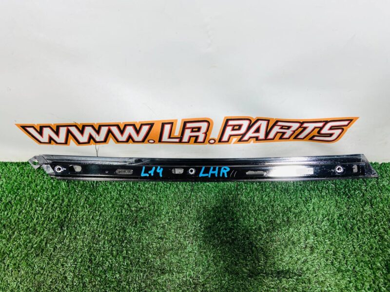 LR178953 Finish of the rear left door Range Rover Sport L461 (2023-) Used cost 70 € in stock 1 pcs.