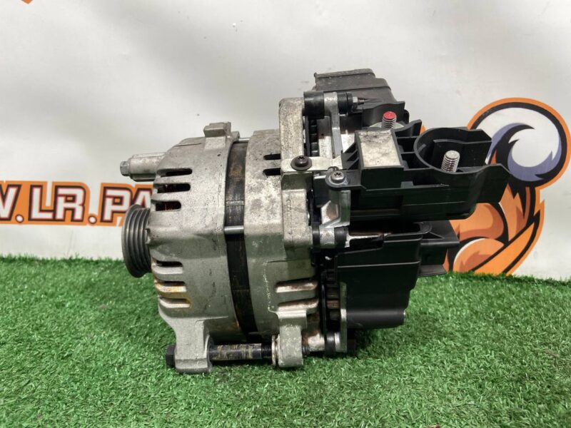 LR180536 Generator 3.0 D Range Rover Sport L461 (2023-) Used cost 1 100 € in stock 2 pcs.