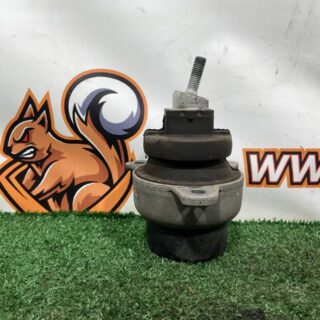 LR180953 Left engine mount 3.0D Range Rover Sport L461 (2023-) Used cost  € in stock 1 pcs.