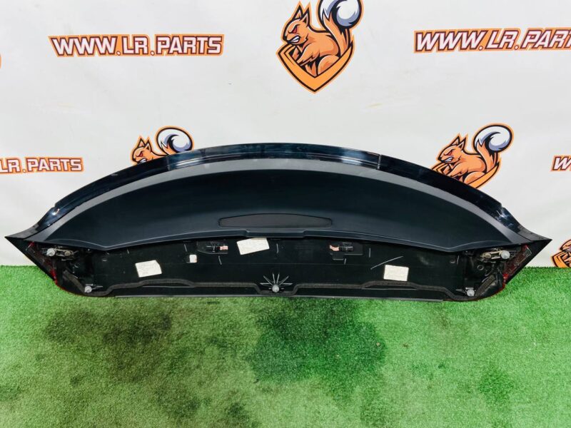 LR181558 Rear Spoiler Range Rover Sport L461 (2023-) Used cost 400 € in stock 1 pcs.