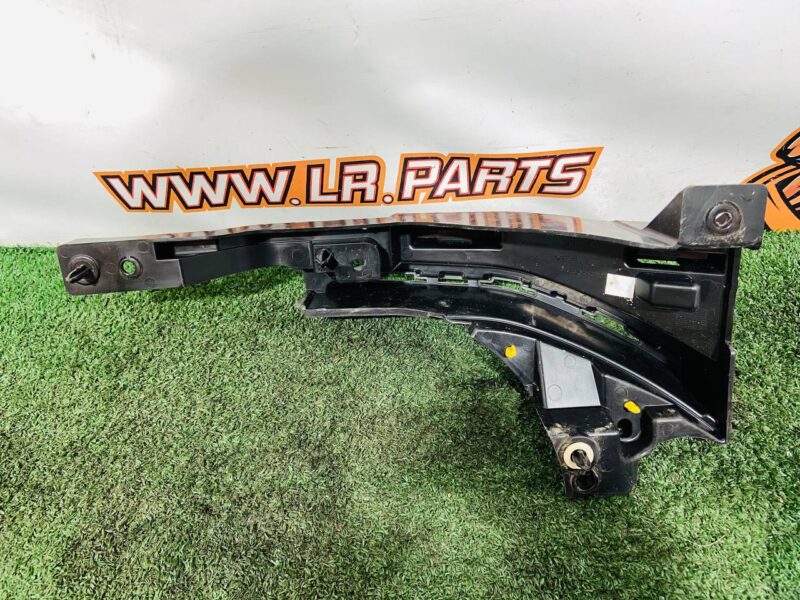 LR181668 Right rear bumper bracket for Range Rover Sport L461 (2023-) Used cost 50 € in stock 1 pcs.