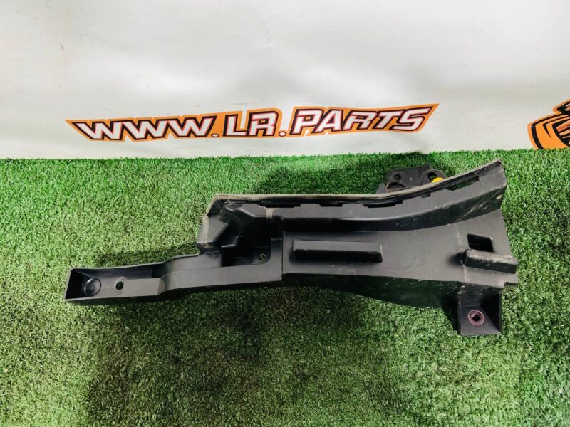 LR181668 Right rear bumper bracket for Range Rover Sport L461 (2023-) Used cost 50 € in stock 1 pcs.