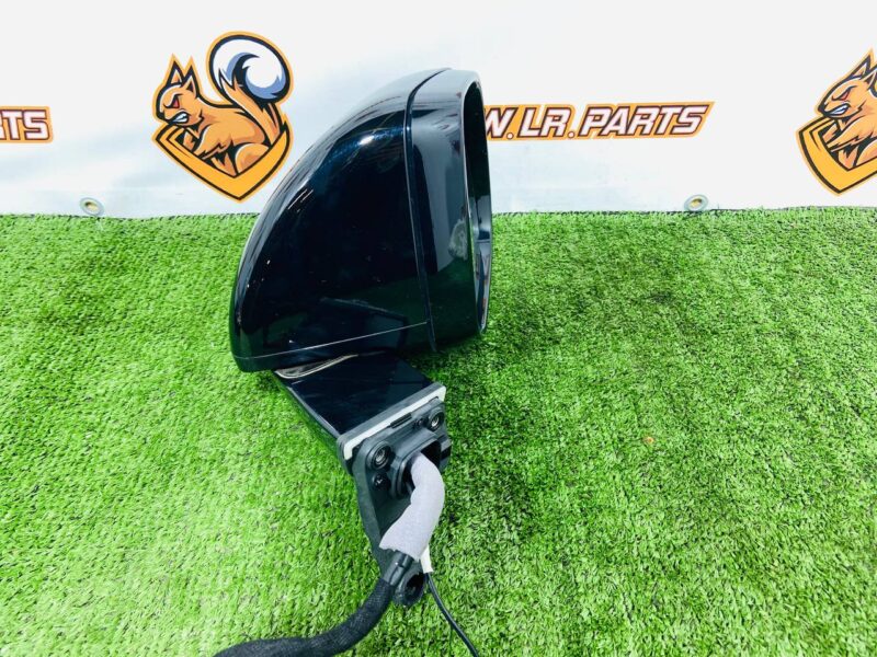 LR181951 Right exterior mirror assembly for Range Rover Sport L461 (2023-) Used cost 1 000 € in stock 1 pcs.
