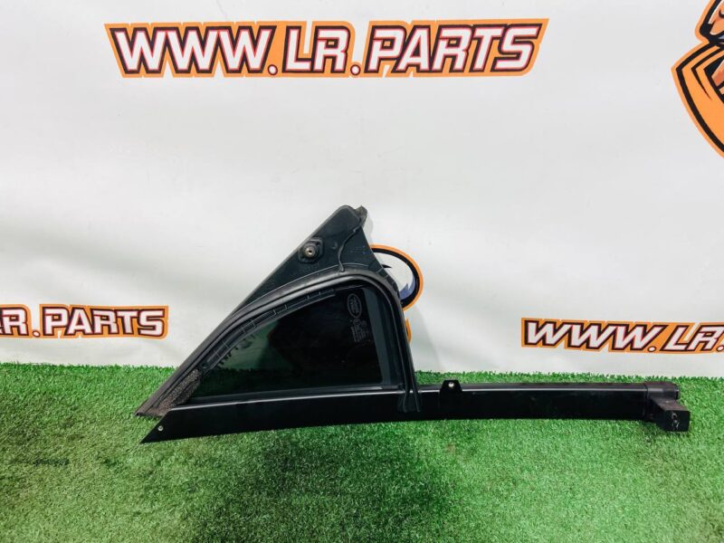 LR181999 Rear door glass (triangle) right Range Rover Sport L461 (2023-) Used cost 240 € in stock 1 pcs.