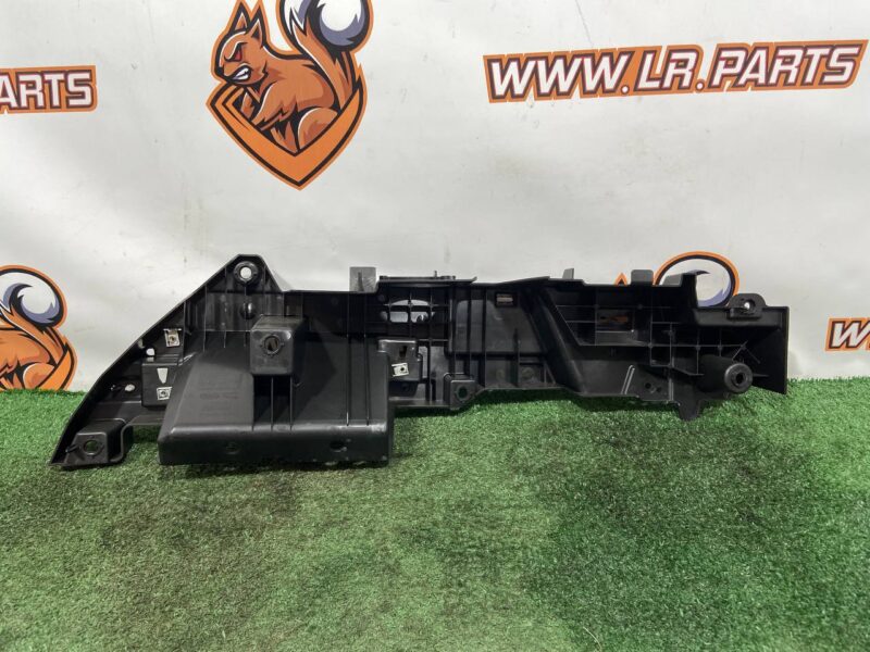 LR182509 Right loading compartment panel support Range Rover Sport L461 (2023-) Used cost 35 € in stock 1 pcs.