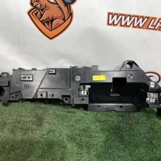 LR182509 Right loading compartment panel support Range Rover Sport L461 (2023-) Used cost 35 € in stock 1 pcs.