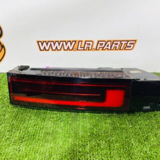 LR183058 Left rear tail light in the trunk lid for Range Rover Sport L461 (2023-) Used cost 300 € in stock 1 pcs.