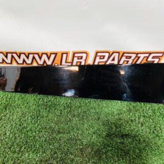 LR183124 Finishing of the rear left door vertical Range Rover Sport L461 (2023-) Used cost 94 € in stock 1 pcs.