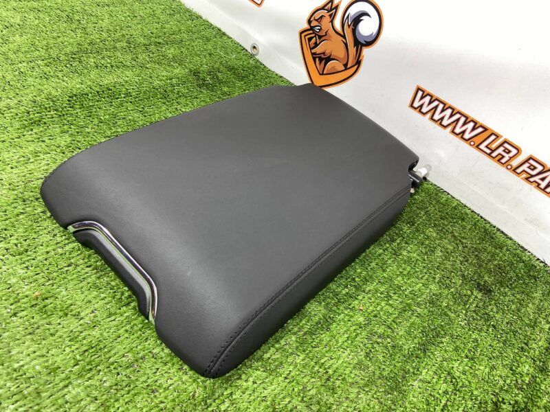 LR183491 Armrest Range Rover Sport L461 (2023-) Used cost  € in stock 1 pcs.