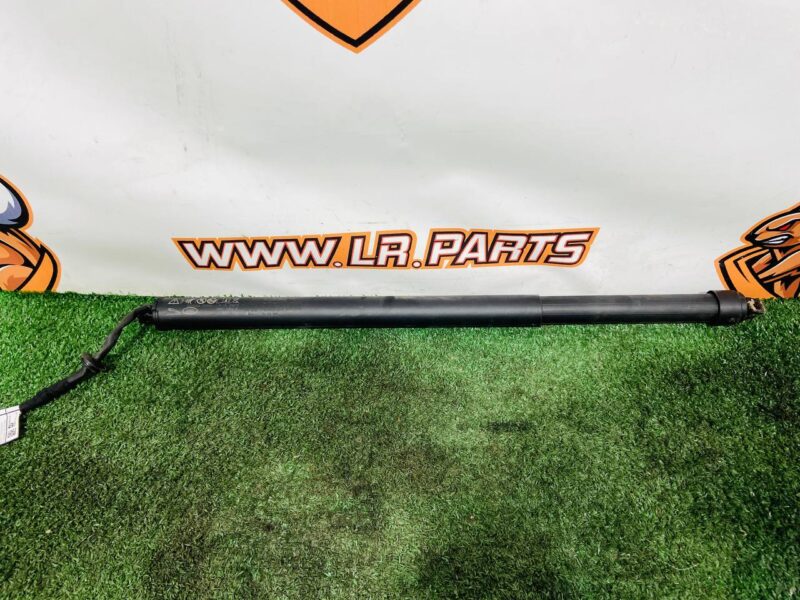 LR187237 Right Rear Rack Range Rover Sport L461 (2023-) Used cost 200 € in stock 1 pcs.