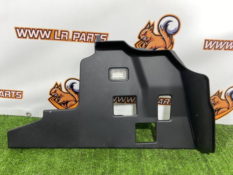 LR188940 Right Instrument Panel Insulator for Range Rover Sport L461 (2023-) Used cost  € in stock 1 pcs.