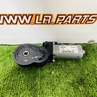 924116102 Right front seat adjustment motor Range Rover L405 (2013-2021) used cost  € in stock 1 pcs.