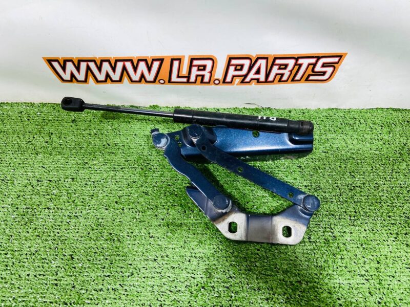 LR001565 Hood loop left Range Rover Evoque L538 (2012-2018) Used cost 38,89 € in stock 1 pcs.