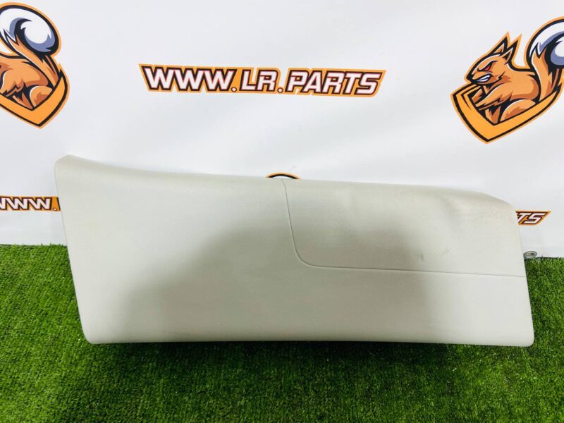 LR035792 Right Inner Pillar Panel Range Rover L405 (2013-2021) Used cost  € in stock 1 pcs.