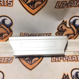LR035838 Right rear door sill trim Range Rover L405 (2013-2021) Used cost 22 € in stock 3 pcs.