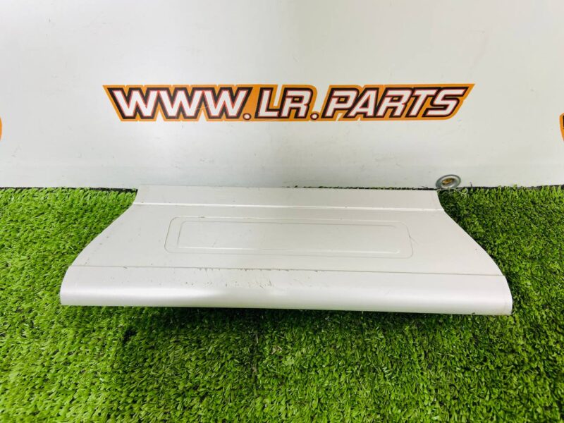 LR035839 Left rear door sill cover for Range Rover L405 (2013-2021) used cost 30 € in stock 3 pcs.