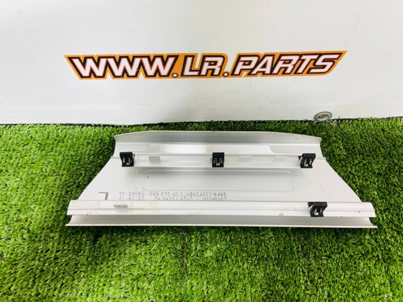 LR035839 Left rear door sill cover for Range Rover L405 (2013-2021) used cost 30 € in stock 3 pcs.