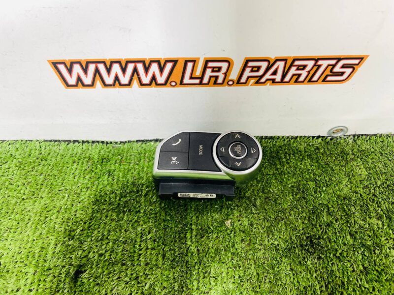 LR037419 Left steering wheel buttons Range Rover L405 (2013-2021) Used - Image 12