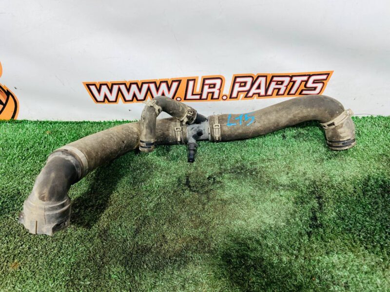 LR039251 Cooling pipe 3.0TD lower Range Rover Sport L494 (2014-2022) Used cost 30 € in stock 2 pcs.