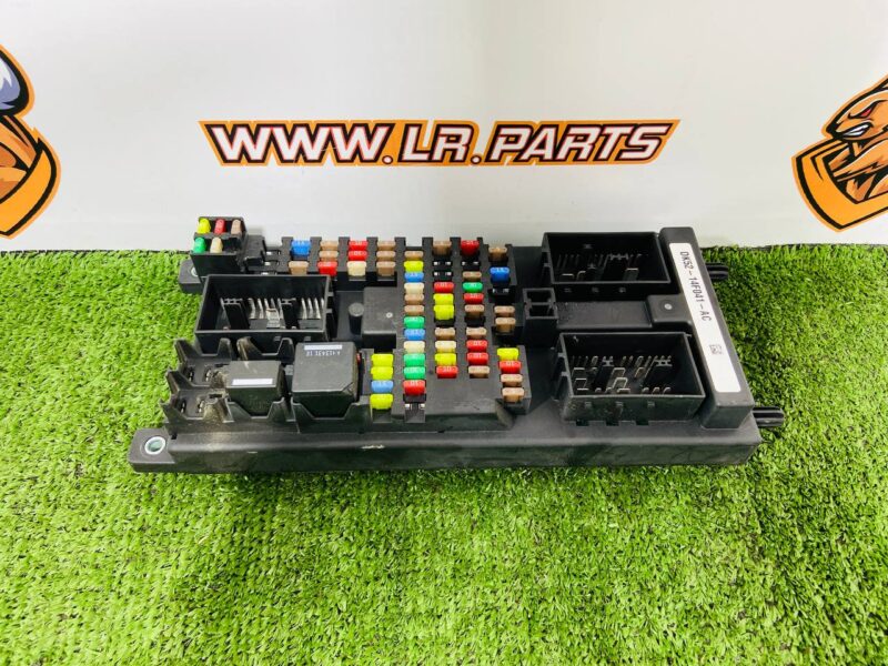 LR045951 Fuse Box Range Rover L405 (2013-2021) Used cost 200 € in stock 1 pcs.