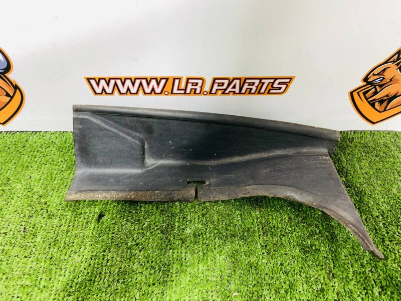 LR046781 Access cover to the lamp rights RANGE ROVER L405 13- Used cost 20 € in stock 1 pcs.