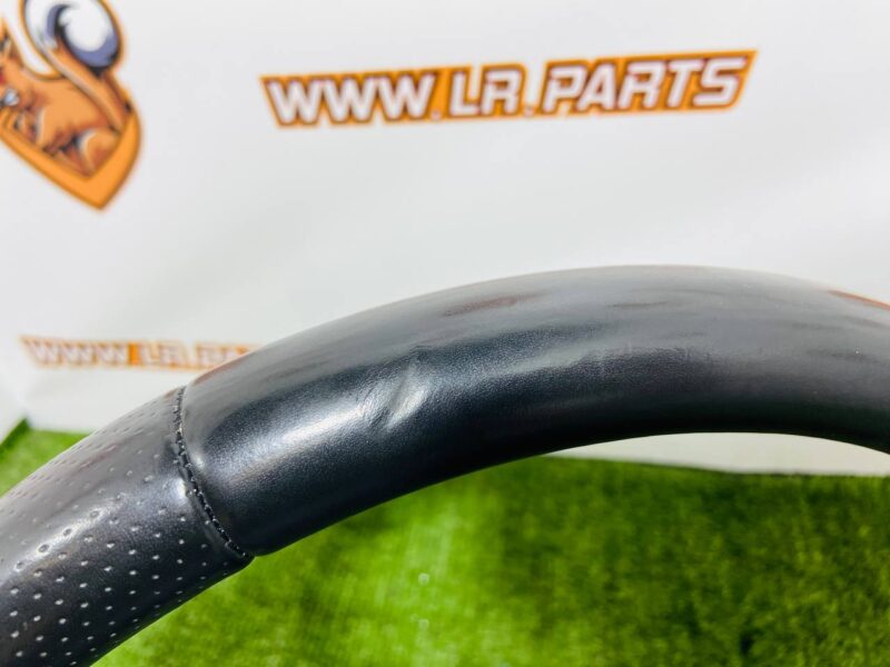 LR047924 Steering wheel under AIR BAG with buttons Range Rover Evoque L538 (2012-2018) Used cost 95 € in stock 1 pcs.