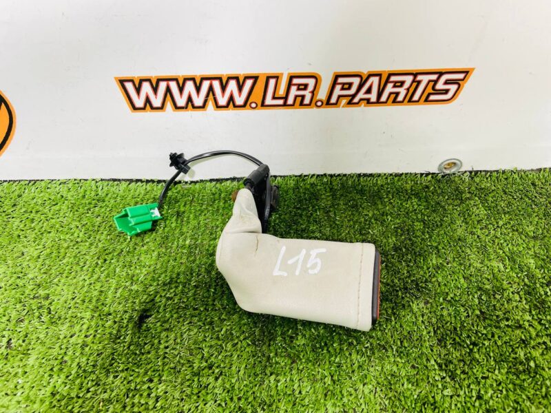 LR054948 Seat Belt Buckle Central Range Rover L405 (2013-2021) Used cost 40 € in stock 1 pcs.