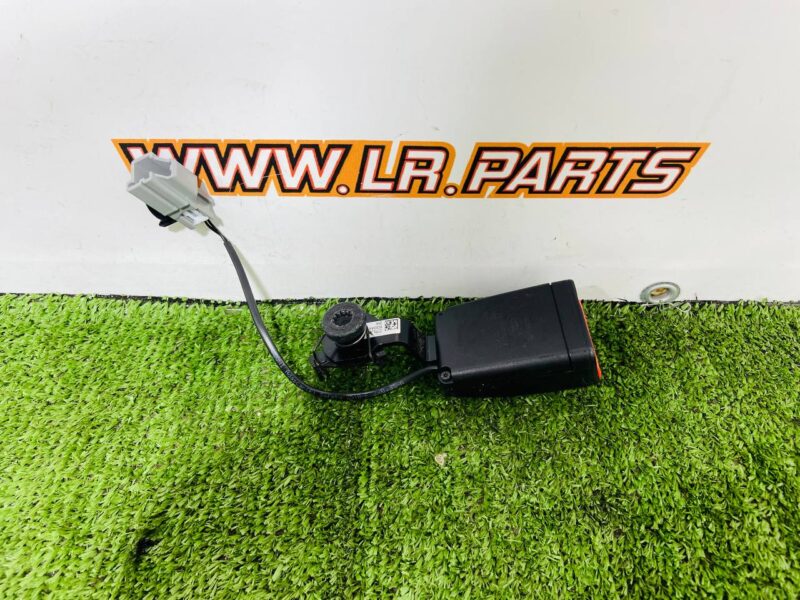 LR055876 Rear RH safety belt buckle for Range Rover L405 (2013-2021) Used cost 40 € in stock 1 pcs.