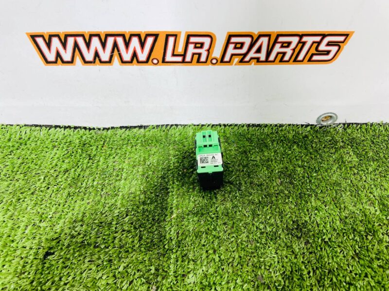 LR071263 Suspension Adjustment Button Driver's Door Range Rover L405 (2013-2021) Used cost  € in stock 1 pcs.