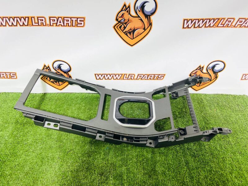 LR071510 Center console trim panel Range Rover Evoque L538 (2012-2018) Used cost 75 € in stock 1 pcs.