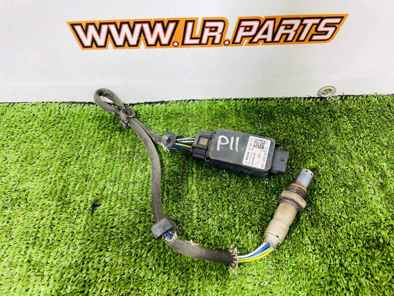 LR071822 NOX temperature sensor Land Rover Discovery Sport L550 (2015-) used cost 200 € in stock 1 pcs.