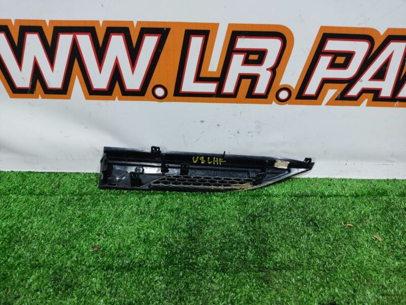 LR078363 Front fender molding left Range Rover Evoque L538 (2012-2018) Used cost 70 € in stock 1 pcs.