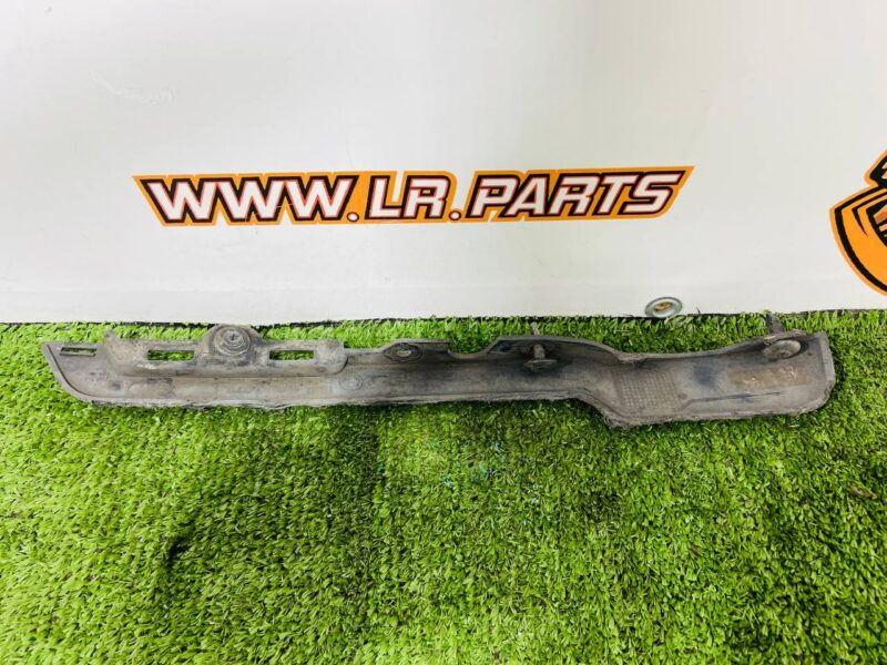 LR083891 Right Front Bumper Deflector Range Rover Evoque L538 (2012-2018) Used cost  € in stock 1 pcs.