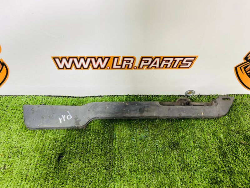 LR083891 Right Front Bumper Deflector Range Rover Evoque L538 (2012-2018) Used cost  € in stock 1 pcs.