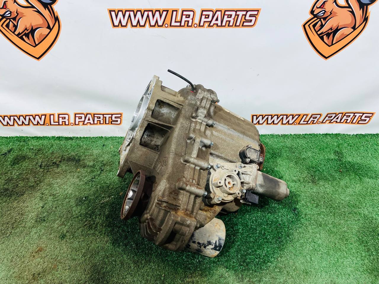 LR089531 Transfer case 3.0 V6 D Gen2 Twin Turbo, 5.0 SC GDI Range Rover Sport L494 (2014-2022) Used - Image 14