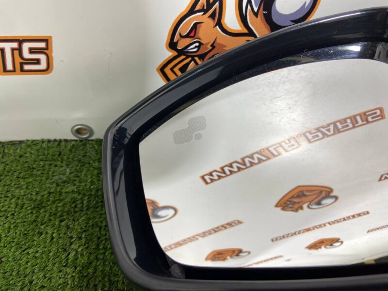 LR093167 Left outer mirror +blind spots +antichrome Range Rover Velar L560 (2018-) Used - Image 14