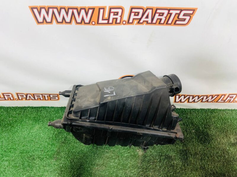 LR095794 Air filter housing left RANGE ROVER (L405) 2013- Used cost 250 € in stock 1 pcs.