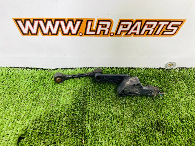 LR114546 Body position sensor front right Land Rover Discovery Sport L550 (2015-) Used cost 60 € in stock 1 pcs.