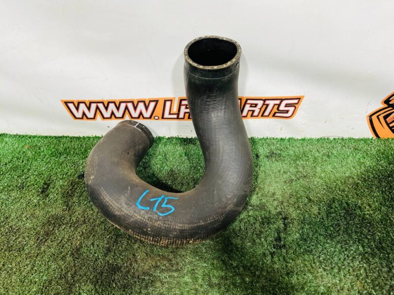 LR117093 Cooling pipe 3.0TD Range Rover Sport L494 (2014-2022) Used cost 50 € in stock 1 pcs.
