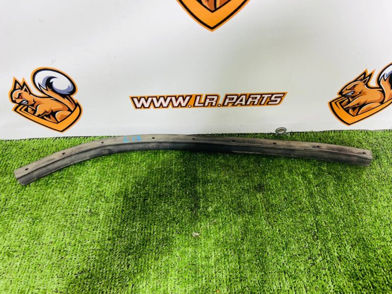 LR127275 Bonnet Seal Land Rover Discovery Sport L550 (2015-) Used cost  € in stock 2 pcs.