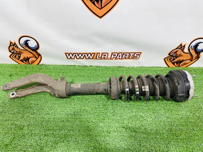 LR146326KIT Front left shock absorber with bracket for Range Rover Velar L560 (2018-) Used cost  € in stock 2 pcs.
